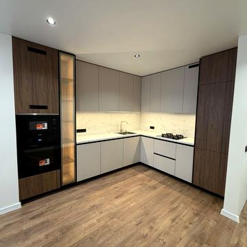 Капушанська вул., (Будинок 1)