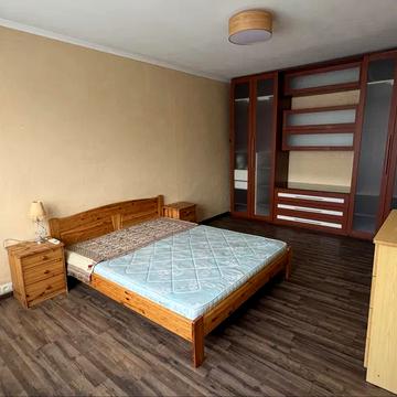 Прирічна вул., 27-В