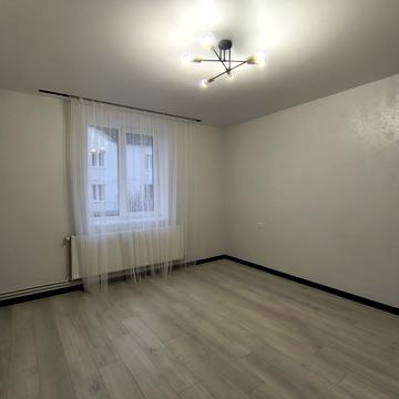 Нафтовиків вул., 40