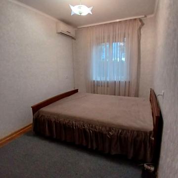 Андрія Малишка вул., 3