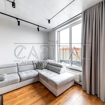 Салютна вул., 2к4