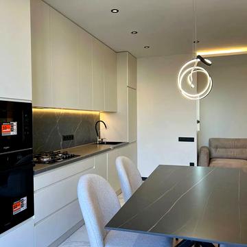 Княгинин вул., (Будинок 21)