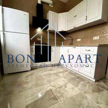 Академіка Філатова пров., 3/1