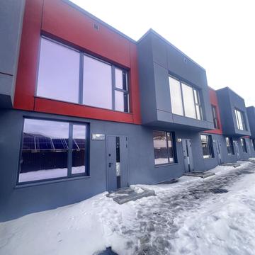 Зоряна вул.