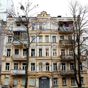 Івана Франка вул., 20