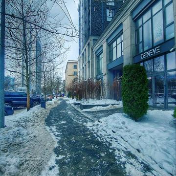 Костомарівська вул. (Щорса), 1