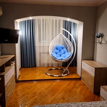 Бориса Гмирі вул., 11