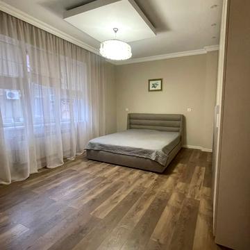 Михайла Лучкая вул., 16