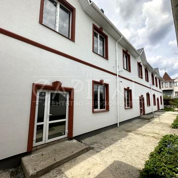 Київська вул., 1