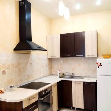 Середньофонтанська вул., 19б