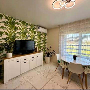 Мохова вул., 176