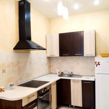 Середньофонтанська вул., 19б