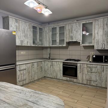 Олександра Довженка вул., 61