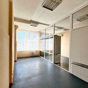 Генерала Алмазова вул. (Кутузова), 18/7