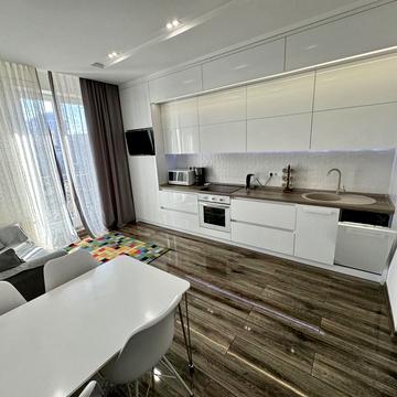 Леонтовича вул. (Бєлінського), 16