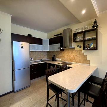 Вишгородська вул., 45/11