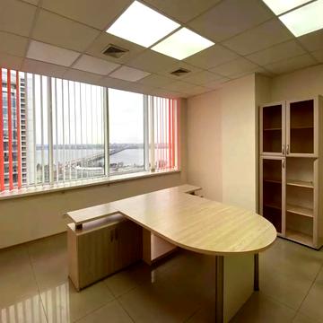 Королеви Єлизавети ІІ вул. (Глинки), 2