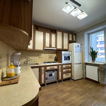 Кругла вул., 7а