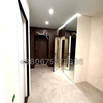 Володимирська вул., 76-Б