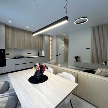 Зоряна вул., 9