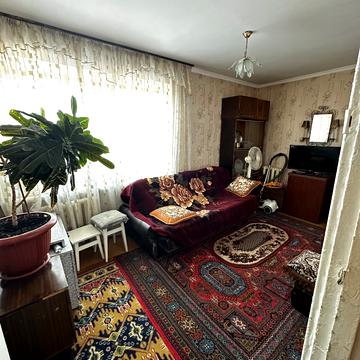 Покровська вул., 18