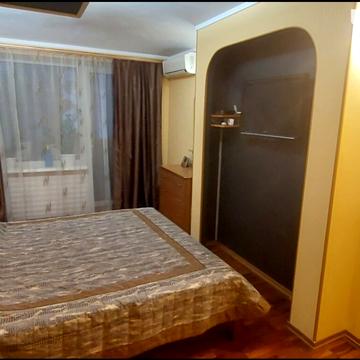 Вороніна вул., 11