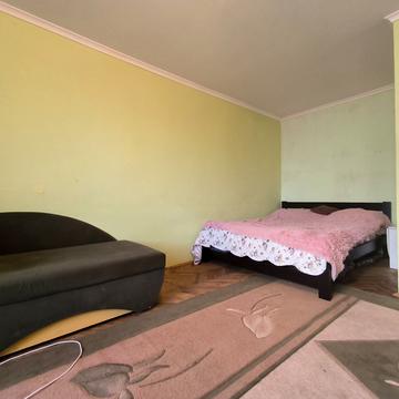 Китайська вул., 8