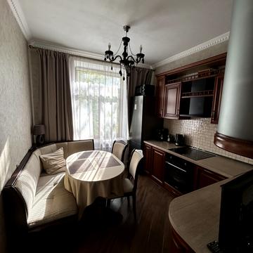 Повітряних Сил просп. (Повітрофлотський), 25