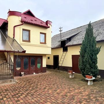 Берегівська вул. (Горького)