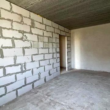 Нижня Берегова вул., (Будинок)