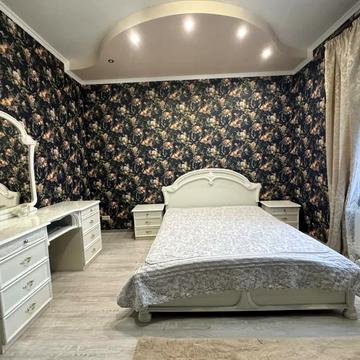 Дмитра Яворницького вул., 4-А