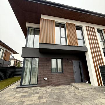 Полтавська вул., 19