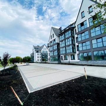 Київська вул., 10-Ж