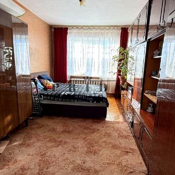 Мілютенка вул., 30/12