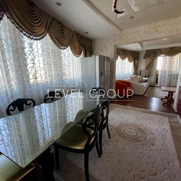 Саперно-Слобідська вул., 10