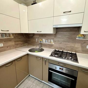 Пасічна вул., 169г