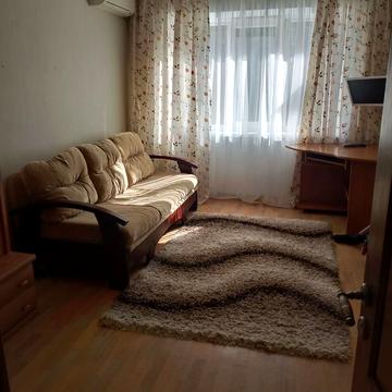 Захисників України вул. (1-го Травня), 4а