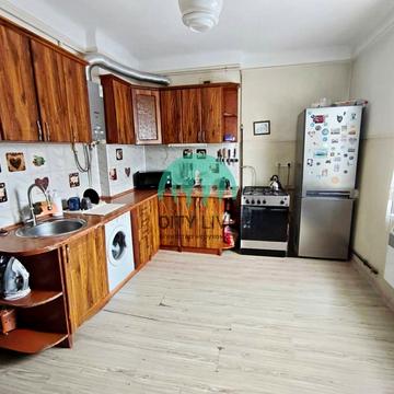 Спортивна вул., 31