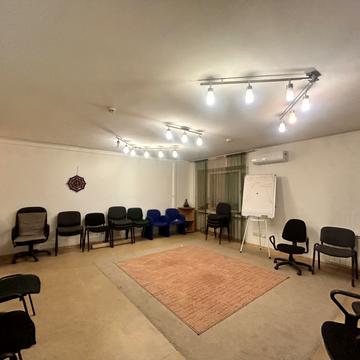 Річкова вул., 3