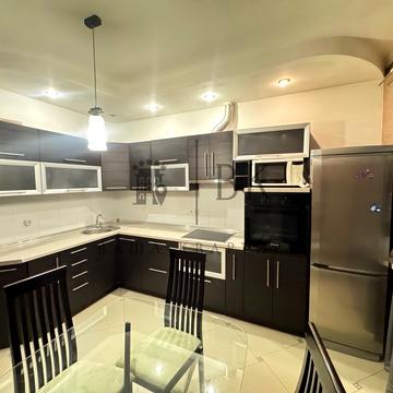 Олександра Мишуги вул., 2