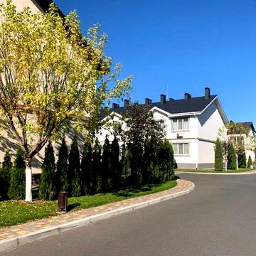 Ясна вул., 38