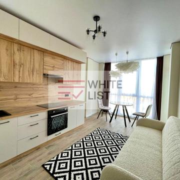 Чорновола вул., 32