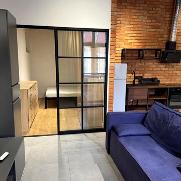 Протасів Яр вул., 8