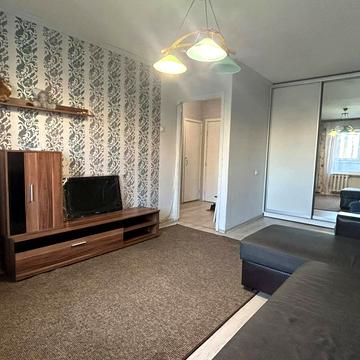 Європейського Союзу просп. (Правди), 70-Б