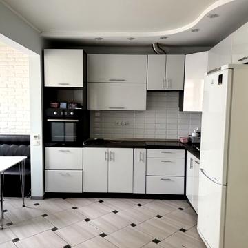 Софії Русової вул., 7