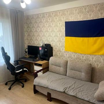 Оболонський просп., 16