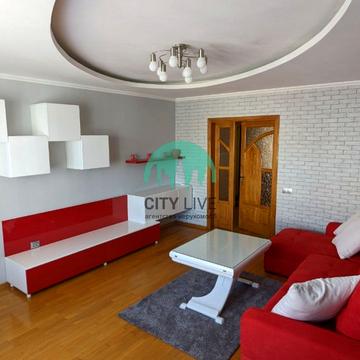 Богдана Хмельницького вул., 51в