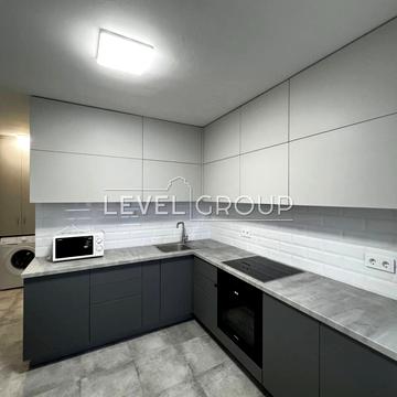 Свободи просп., 24