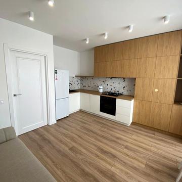 Володимира Івасюка вул., 21-В