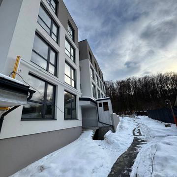 Петра Лодія вул., 6